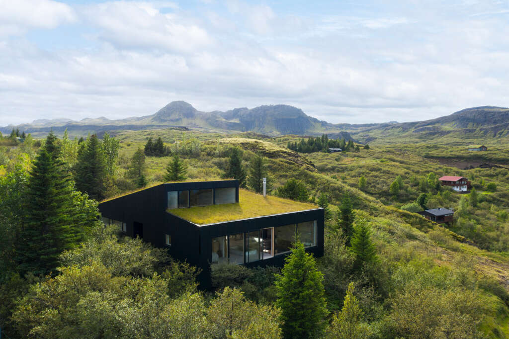 5 recent contemporary buildings from Iceland