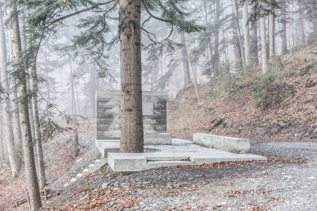 Marte.Marte design concrete and steel rest area in the foothills of an Austrian forest