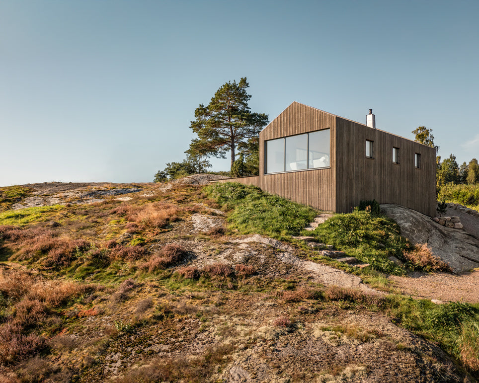 Villa S - A Wooden Monolith in the Nordic Landscape