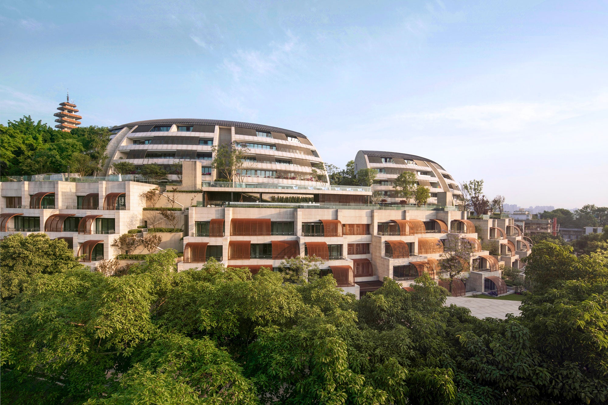These Hillside Residences by Safdie Architects Overlook the Yangtze River
