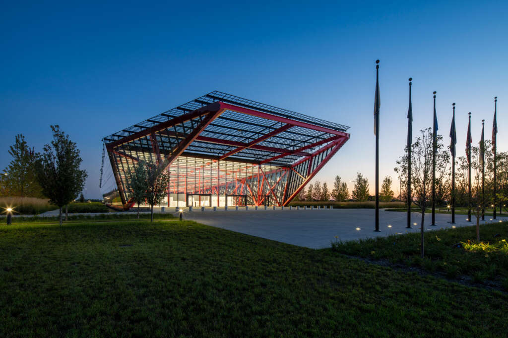 Jahn/ completes the Pritzker Military Archives Center – a flexible facility featuring 15,000 SF of archival space and gallery