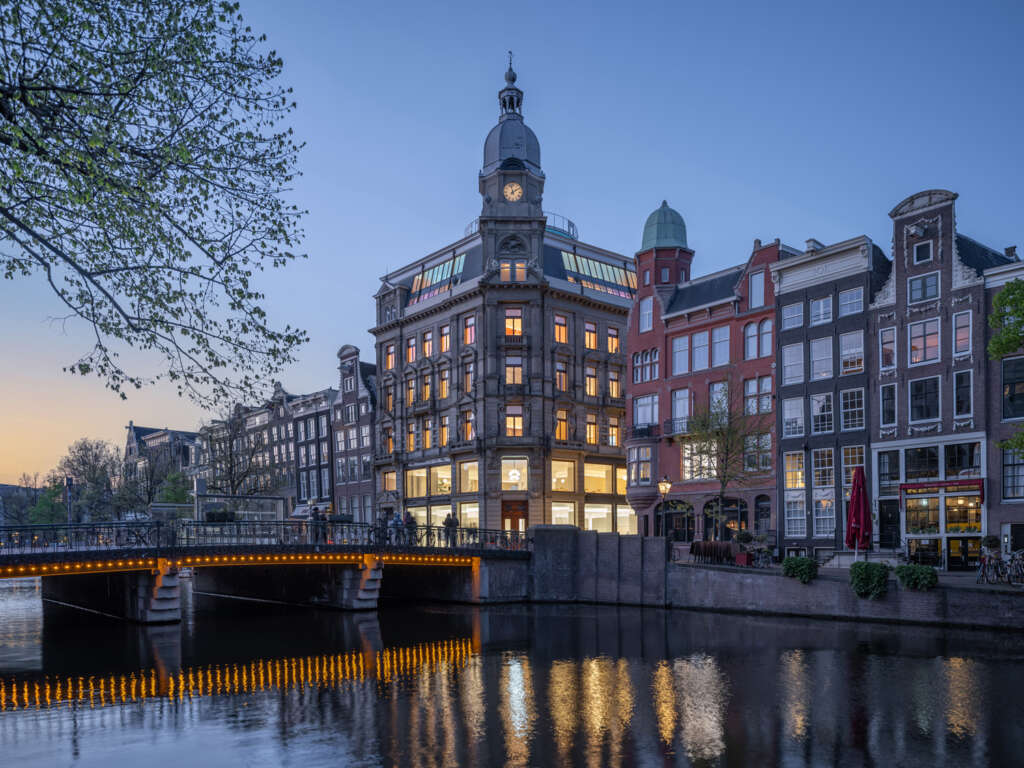 MVRDV respectfully transforms 19th-century listed building with rooftop Gerrit Rietveld pavilion for NIO's new European flagship store