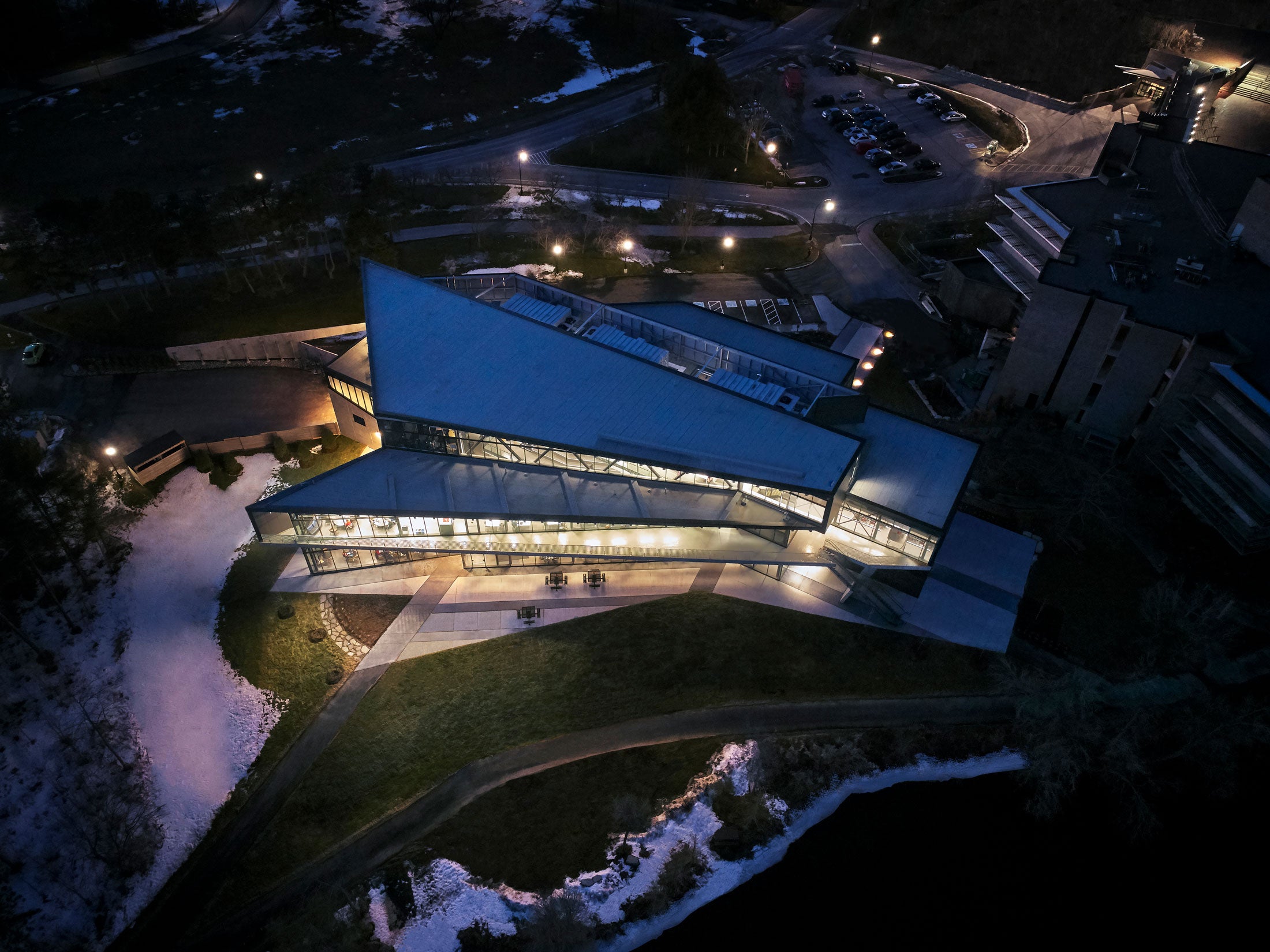 New Student Centre in Peterborough Explores its Connection with the Otonabee River