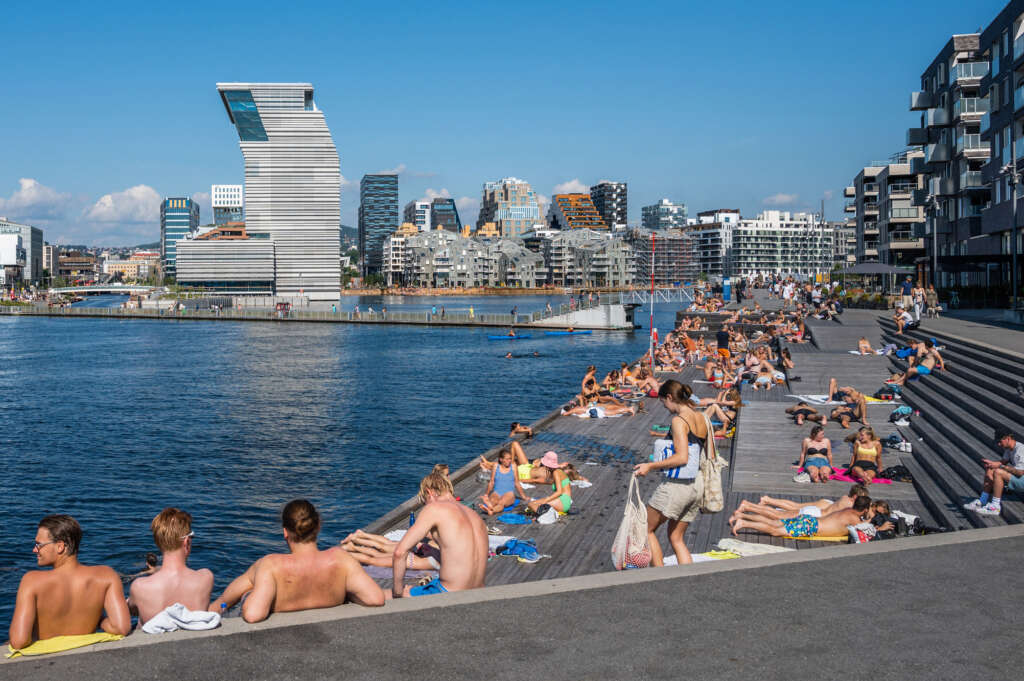 The New Munch Museum Rises Over The Oslo Skyline Vontuura