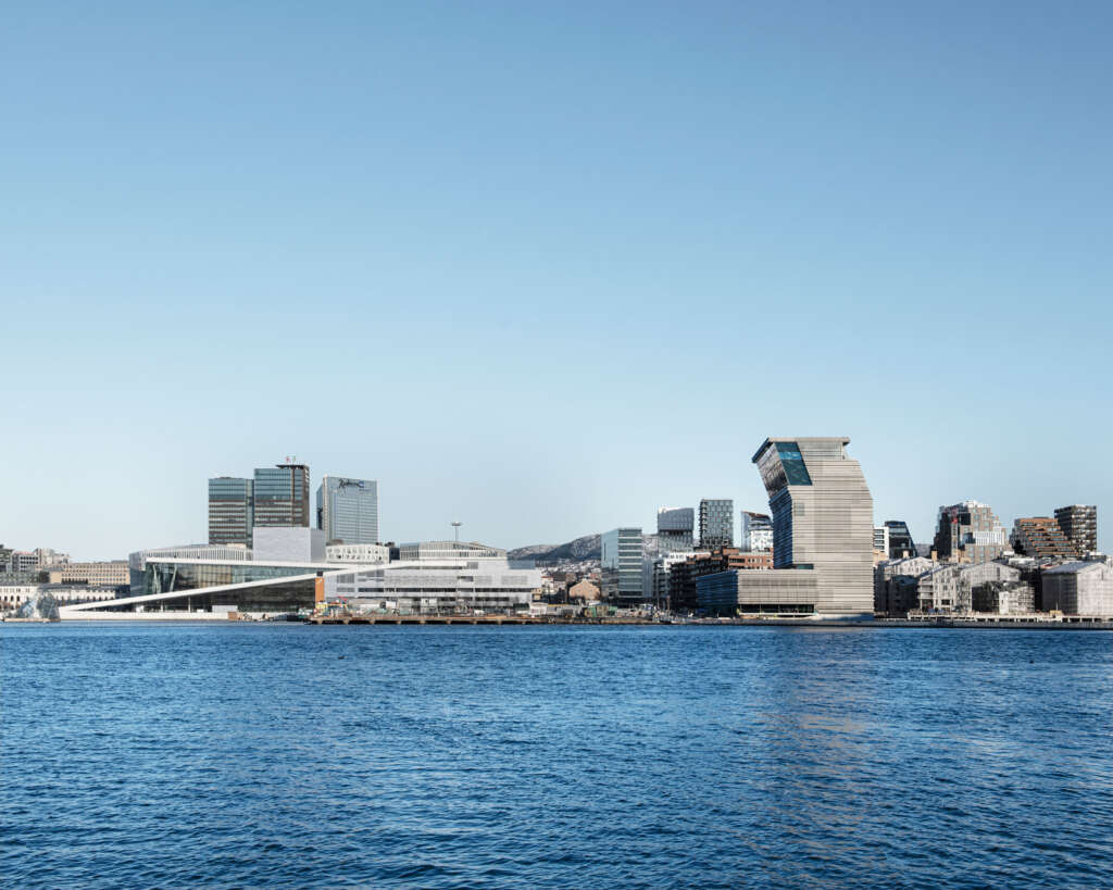 The New Munch Museum Rises Over The Oslo Skyline Vontuura