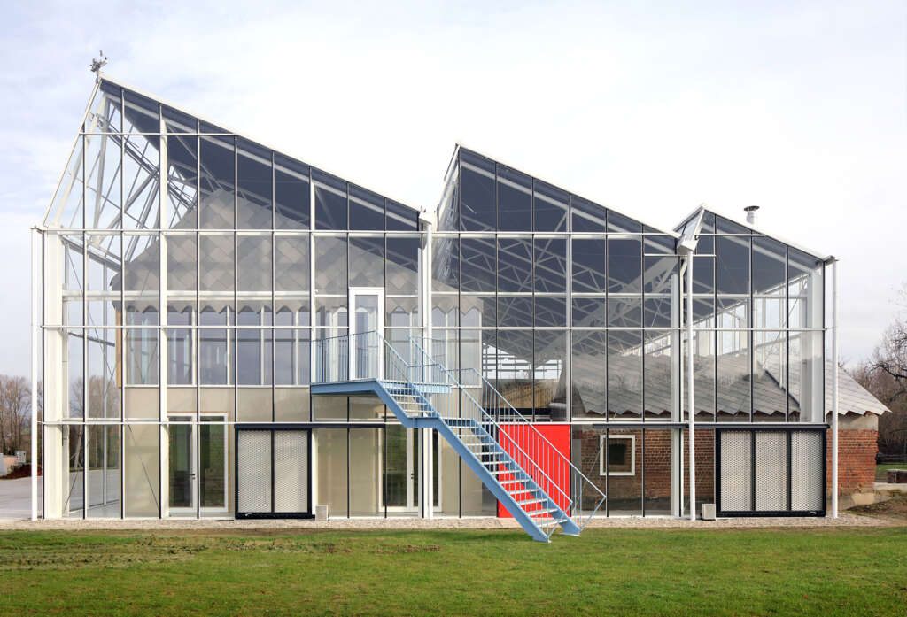 jo taillieu architecten design a greenhouse and countryside education centre in Belgium