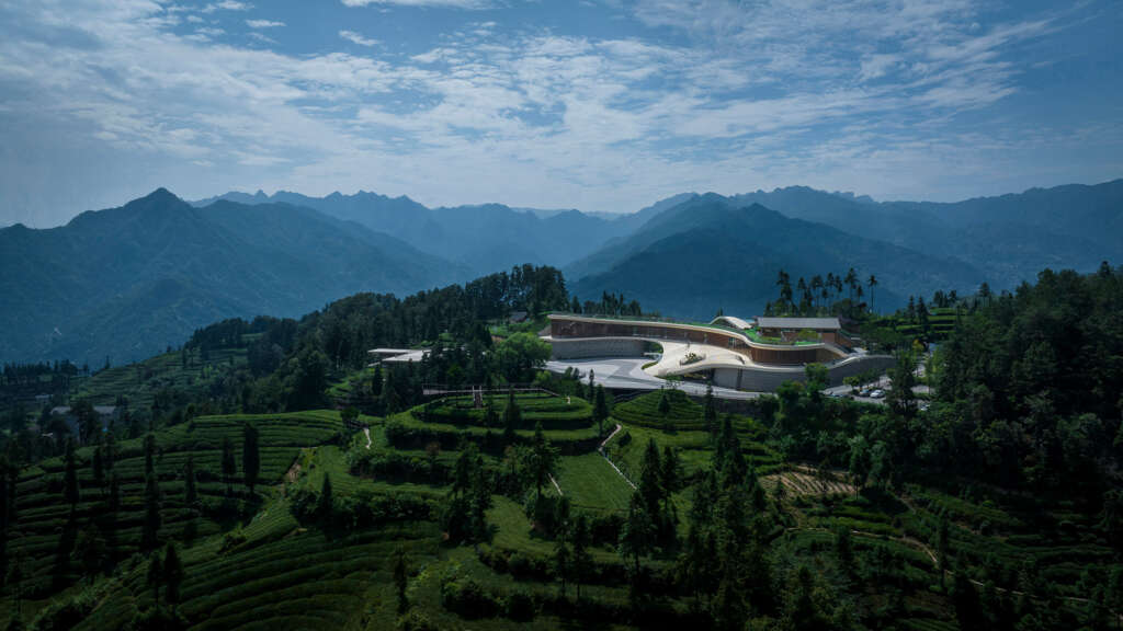 ARCHSTUDIO design mountain top exhibition center overlooking the Three Gorges of the Yangtze River