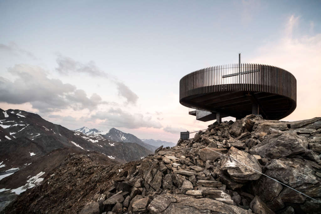 noa* creates a lookout on top of the world