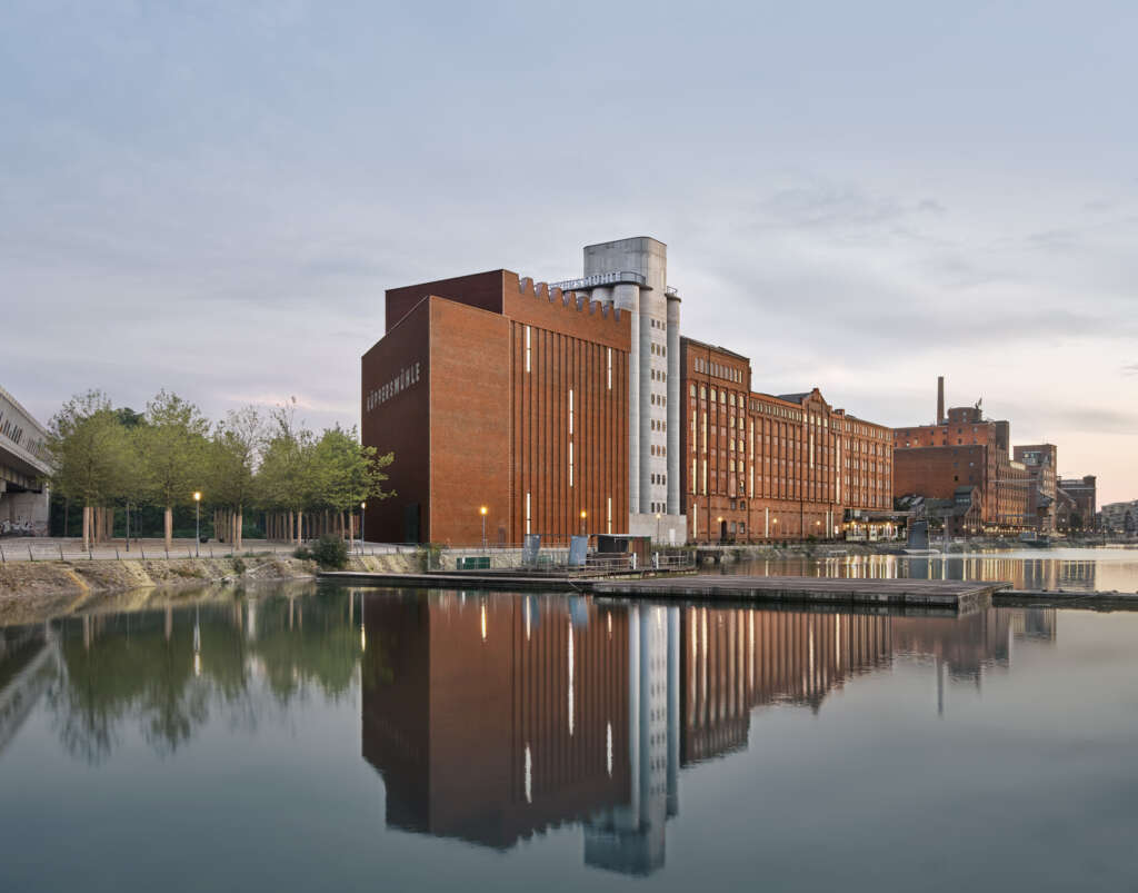 New Extension of the MKM Museum Küppersmühle by Herzog & de Meuron opens