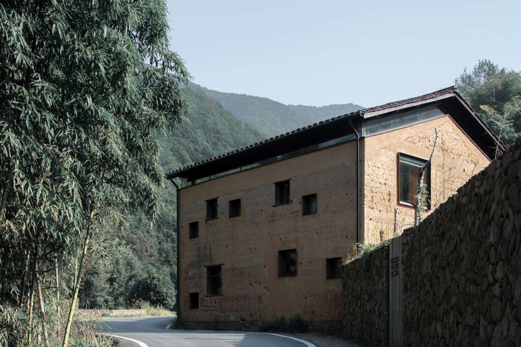 More Design Office completes renovation of 6 existing villas in ancient village of Tonglu