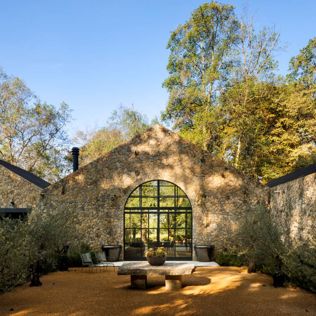 Chain + Siman design a weekend retreat based on the concept of the Mexican hacienda
