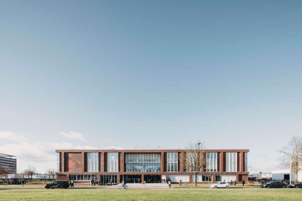 De Zwarte Hond design a new, flexible and sustainable school building for Het Element