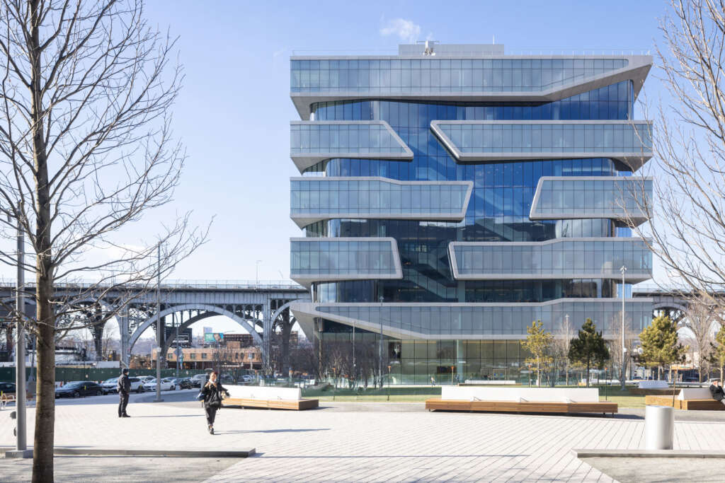 Diller Scofidio + Renfro complete Columbia Business School in West Harlem