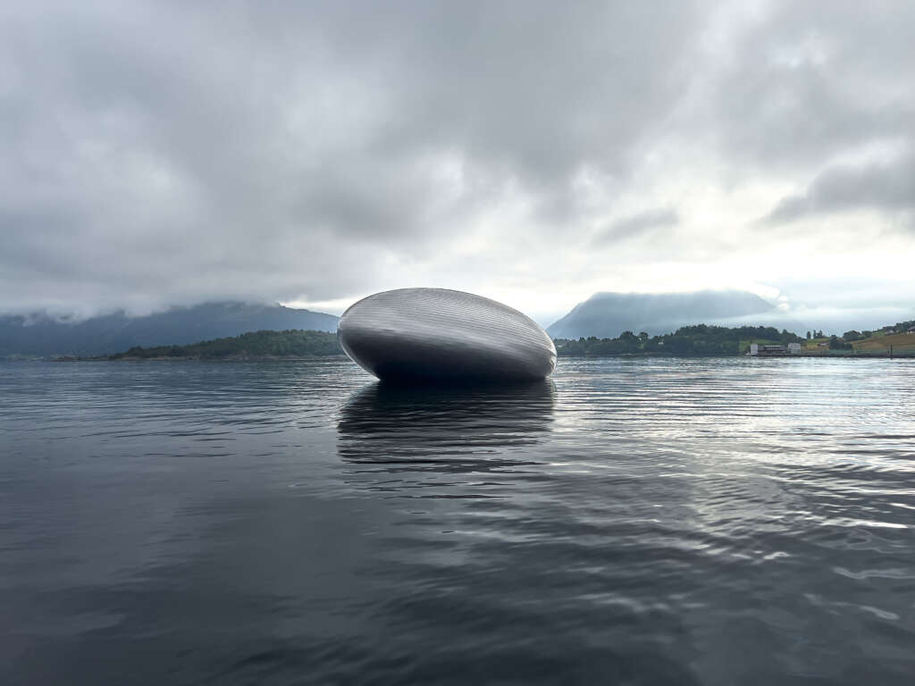 Salmon Eye unveiled – a spectacular floating pavilion in Norway’s Hardangerfjord