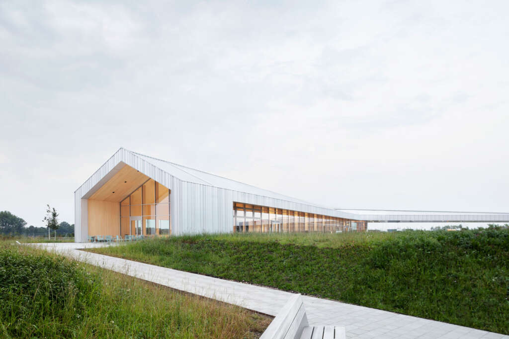 The Leubinger Fürstenhügel Service Station links architecture with a historically significant landscape