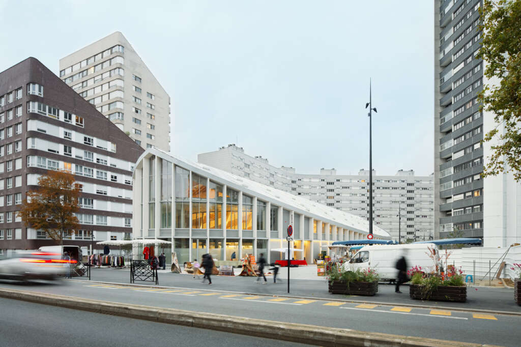 CroixMarieBourdon delivers timber market hall, public car park and esplanade in the Paris' suburbs