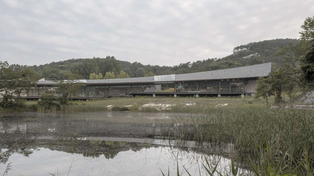 Between earth and sky, Aurelien Chen and the Urban and Rural Planning and Design Institute of CSCEC design a fragmented architectural complex that reinterprets vernacular architecture