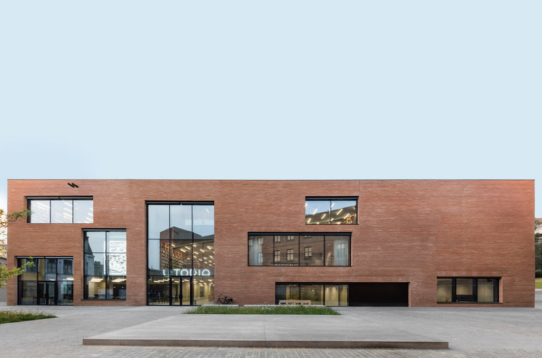 New Flemish Performing Arts Center Rejuvenates Historic Building