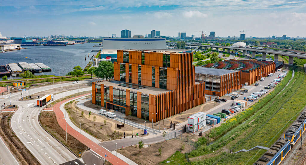 De Zwarte Hond complete Mass Timber Office with Circular Design and Flexibility in mind