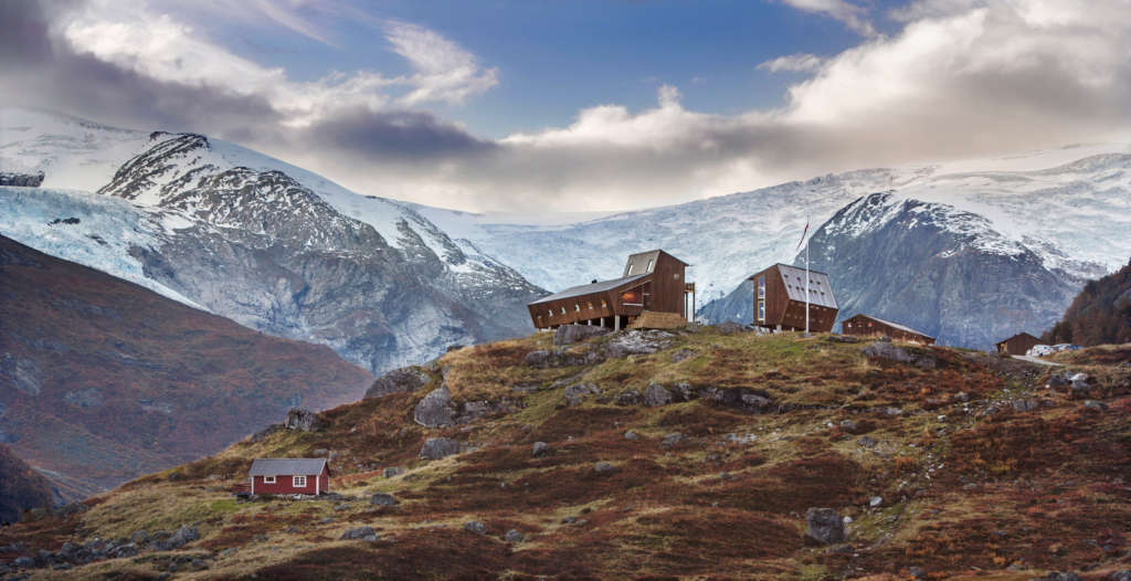 Snøhetta Completes Tungestølen – A Generous Hiking Cabin by the Jostedalsbreen Glacier