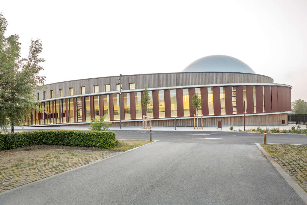 Snøhetta completes new planetarium and observatory in France