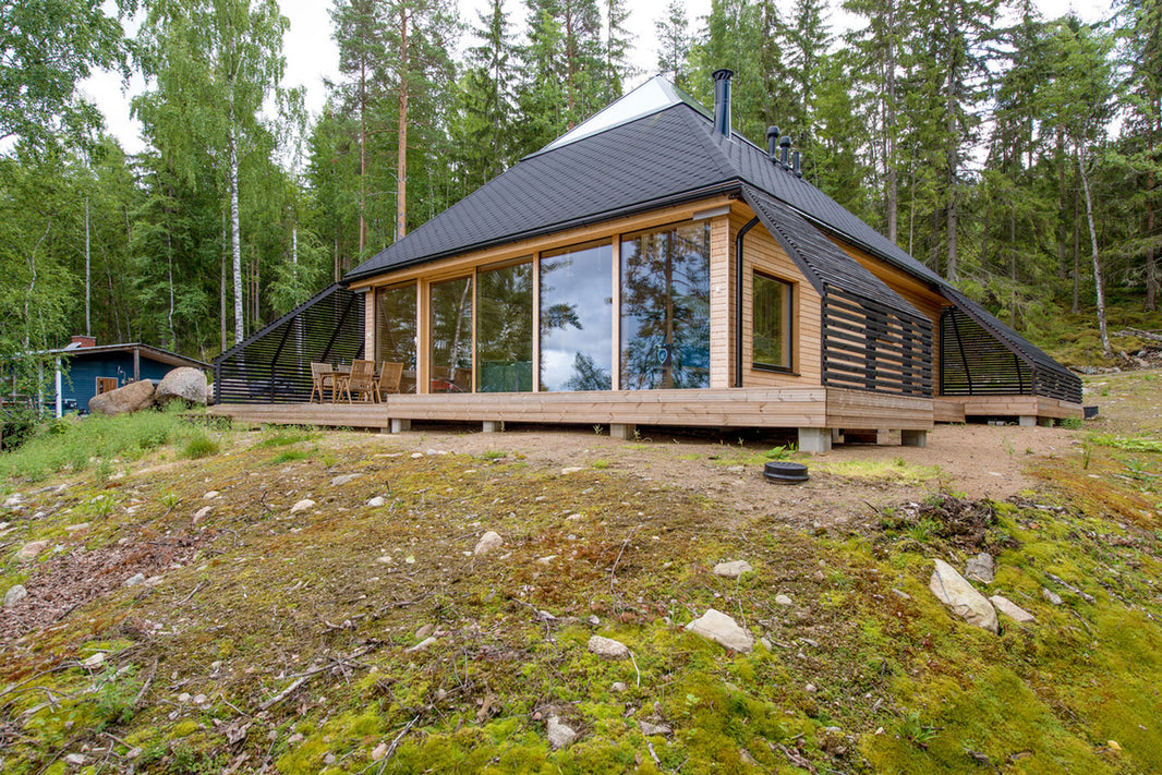 This Pyramid-Shaped House in Finland has a Glass Observatory at the Top