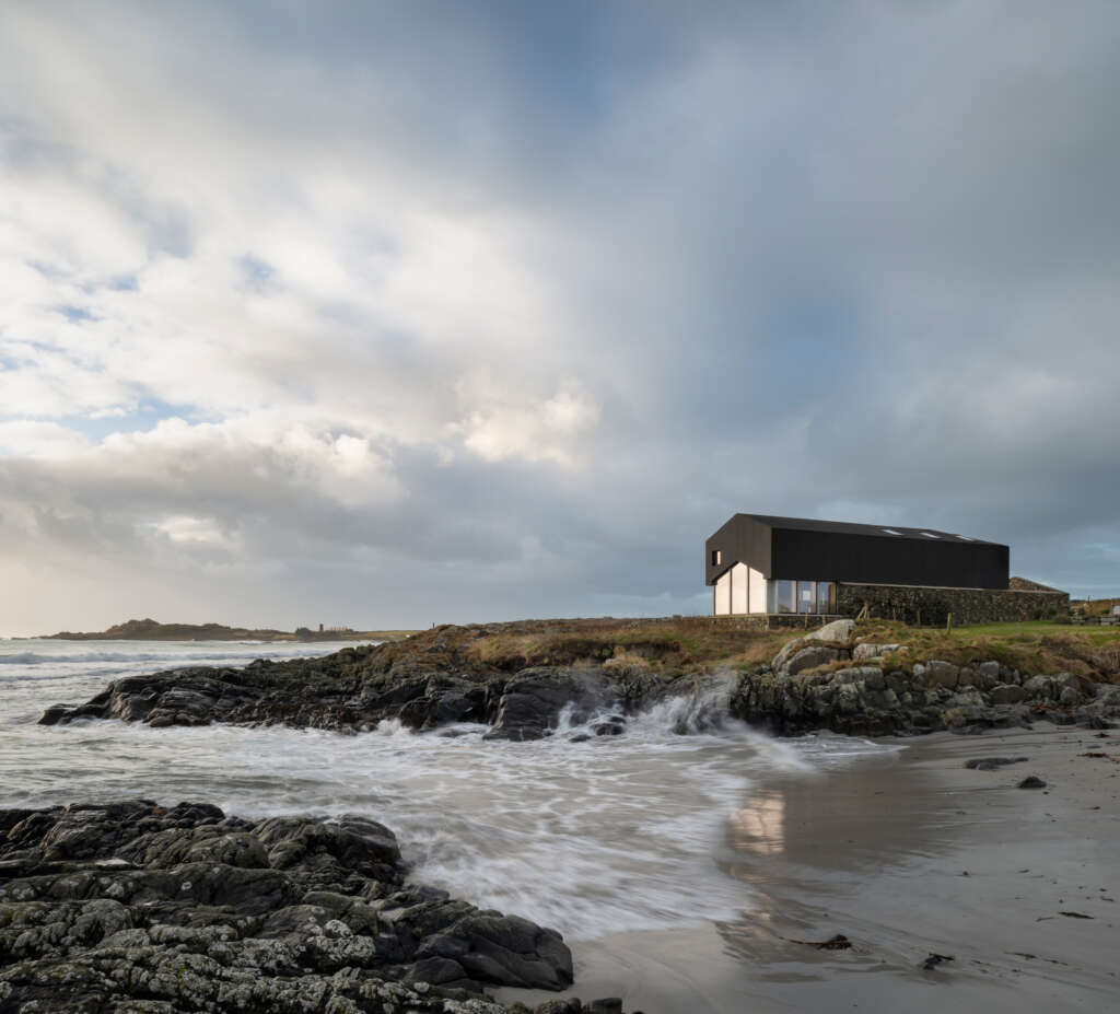 Denizen Works completes coastal home on the Isle of Tiree