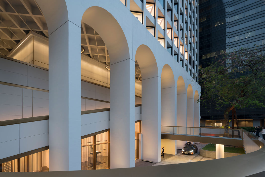 Foster + Partners Transform Hong Kong Government Building Into Luxury Hotel