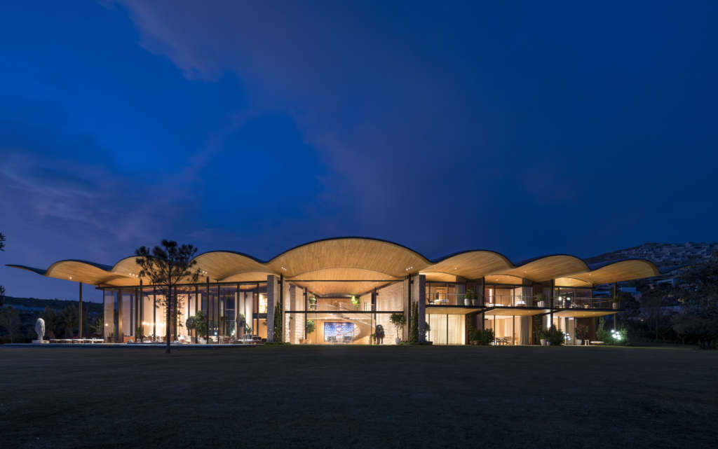 Foster + Partners design wavy villa on Turkey's Aegean coast