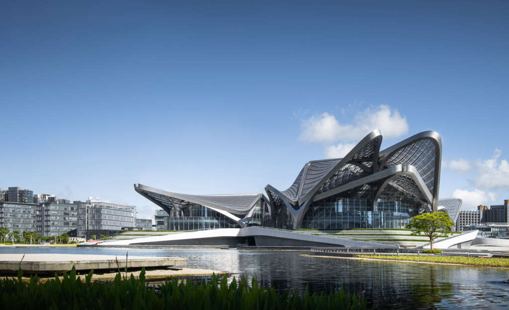 Zaha Hadid Architects inaugurate the Zhuhai Jinwan Civic Art Centre in southeast China