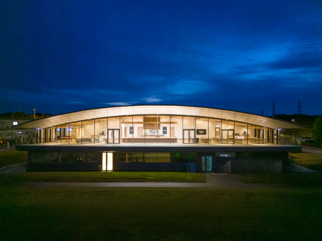 Foster + Partners redesigns Manchester United training complex