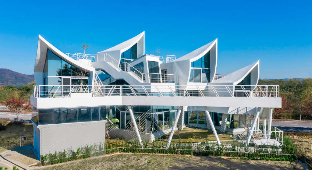 IROJE KHM Architects design seaside home outside Incheon, South Korea