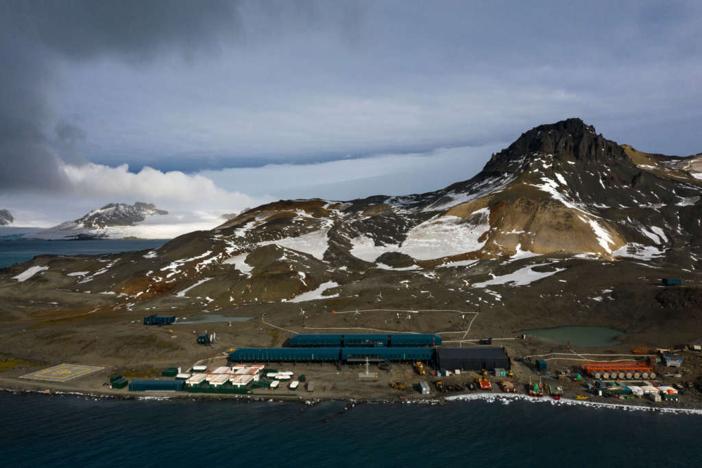 Estúdio 41 complete Antarctic Station for Brazil