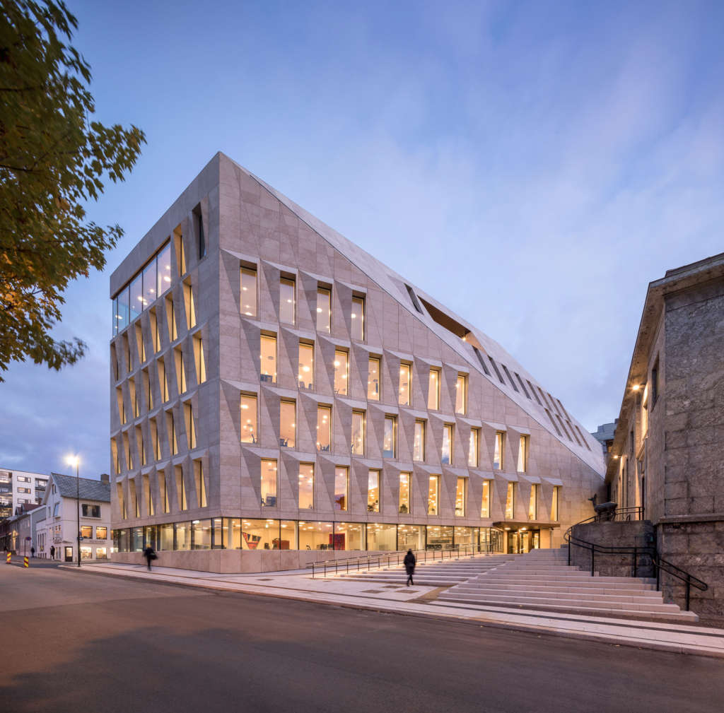 Atelier Lorentzen Langkilde complete this striking town hall in northern Norway