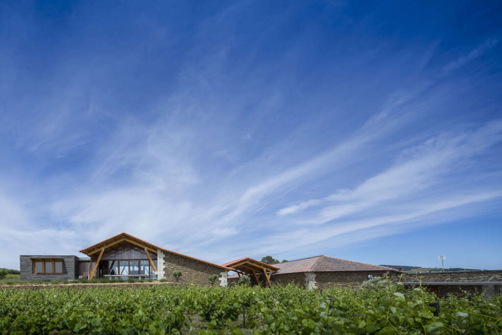 Carlos Castanheira designs stone and timber winery in northern Portugal