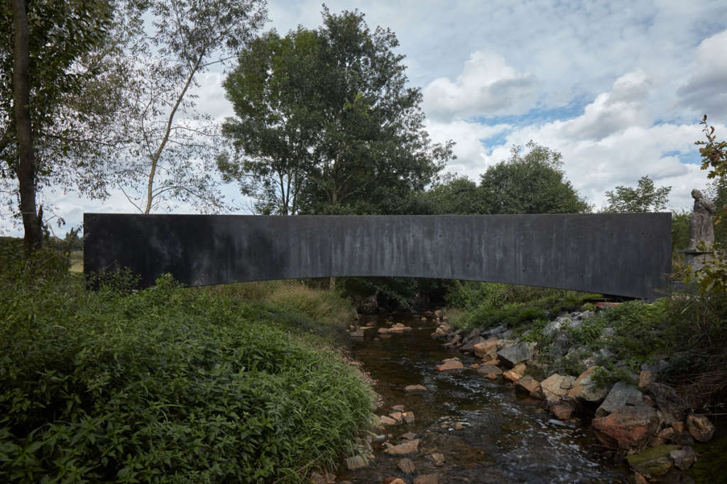 This bridge over the Dřetovice stream connects a village to a cemetery