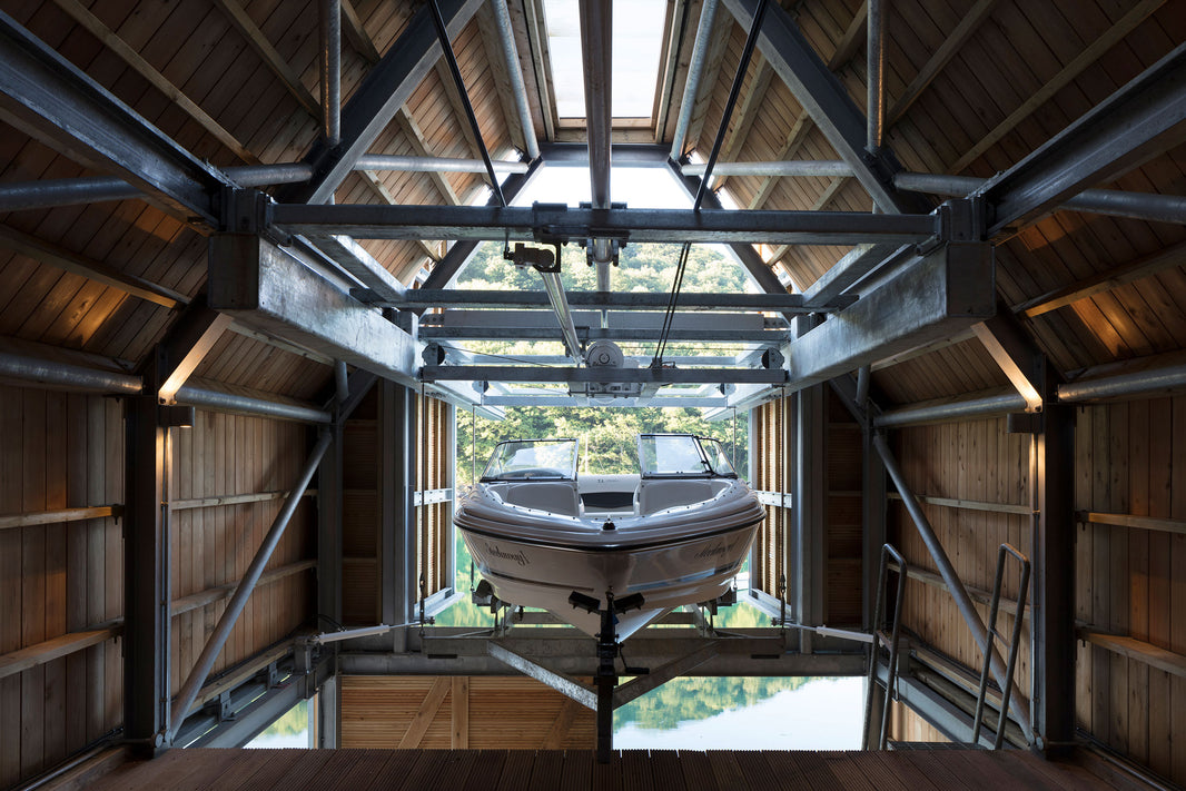 Boathouse in Devon Is Designed as a Giant Hoist
