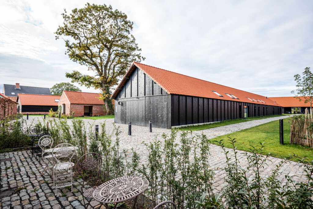 These former quarantine stables in Essen were transformed into an ecological co-housing project