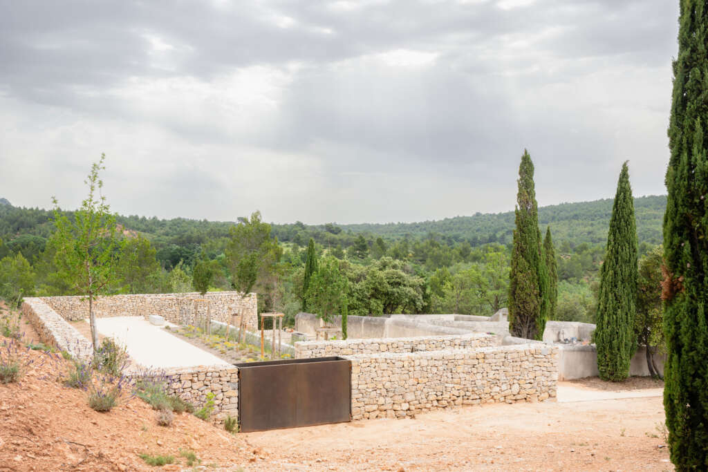 atelier Régis Roudil architectes design cemetery extension in the French mountains