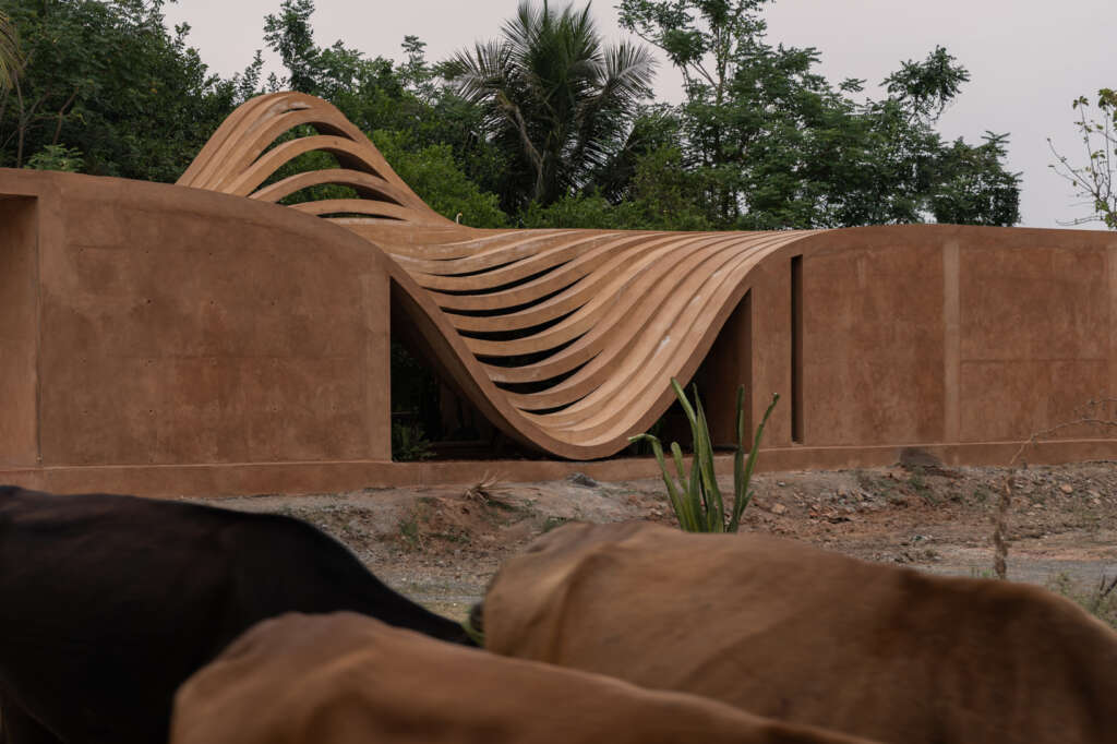 Vy architecture studio complete contemporary mud house with central play structure in Chennai