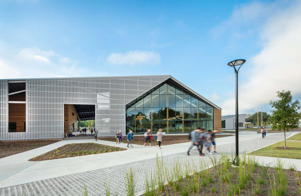 EskewDumezRipple design Zero Energy Ready highschool in Arkansas