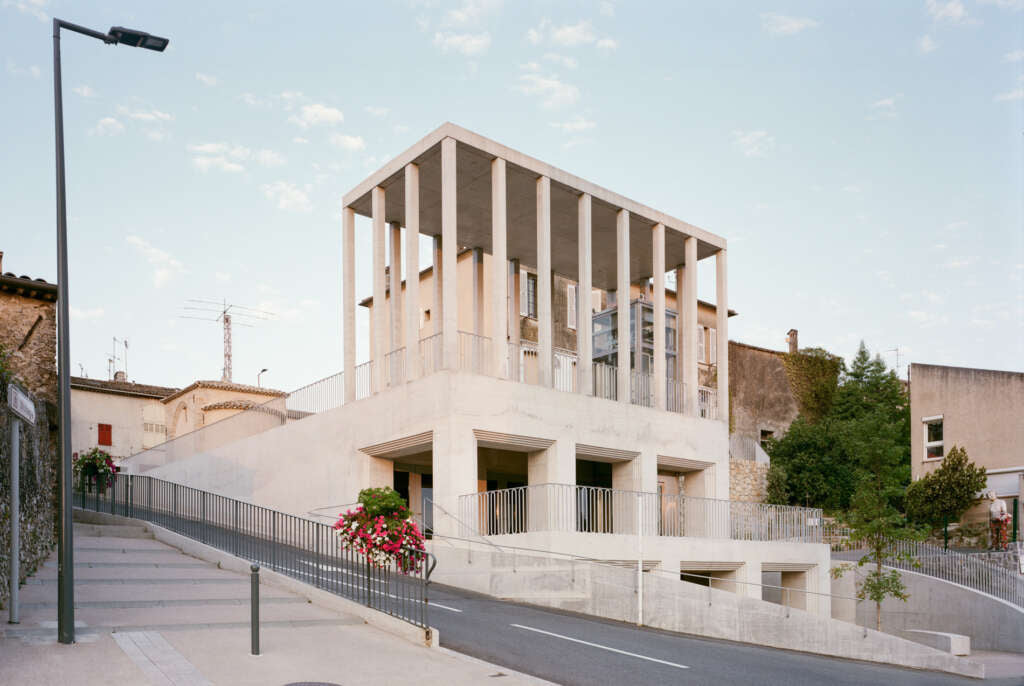 EGR Atelier D'Architecture creates new monument and civic space for the medieval hilltop village of Biot