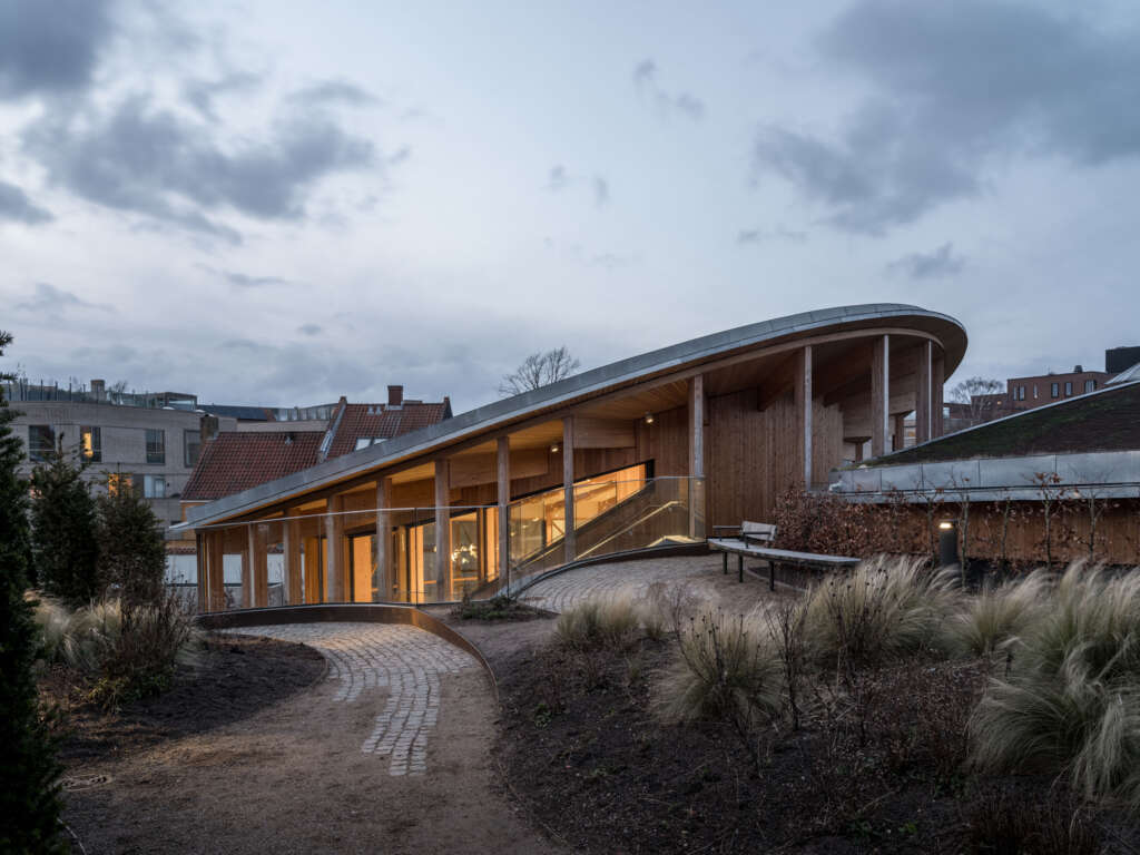 Kengo Kuma and Associates design museum  dedicated to Hans Christian Andersen in Odense