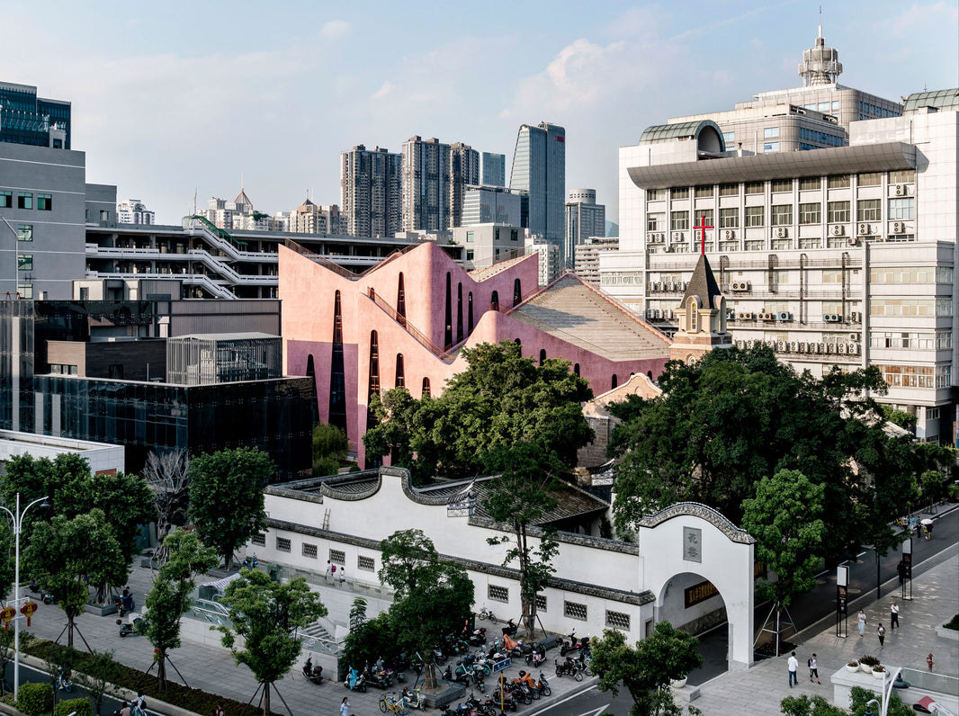 Pink Christian Centre in Fuzhou Opens New Views to the City