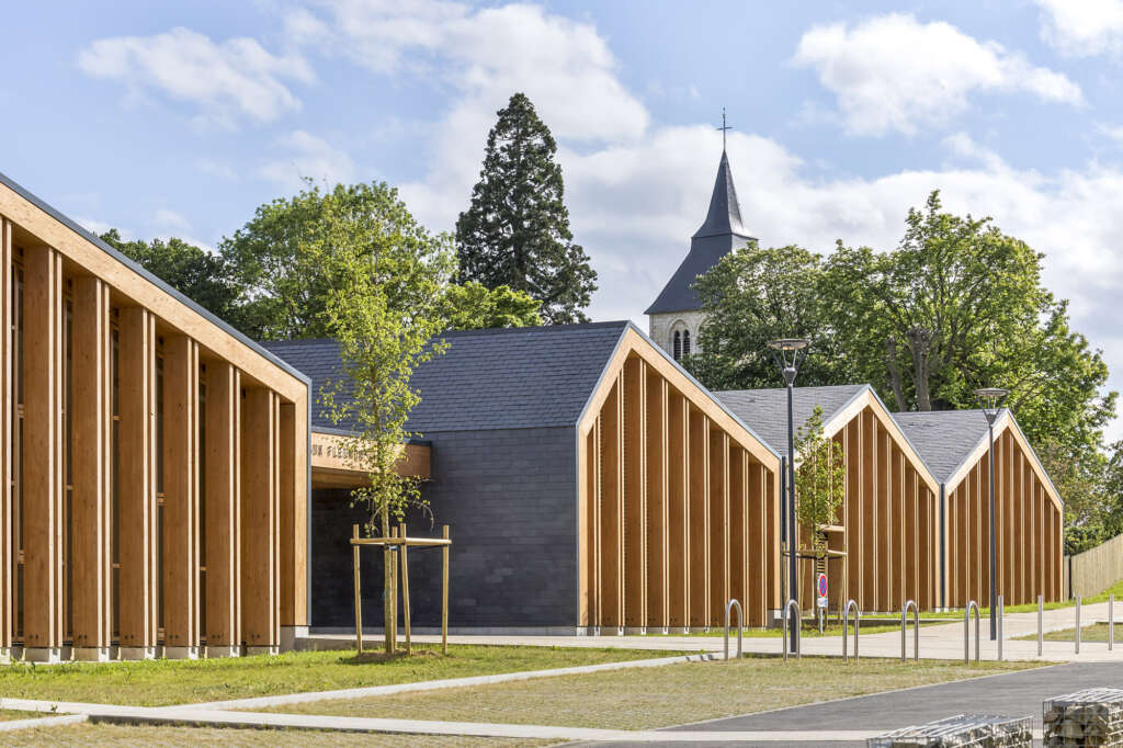 HEMAA and Hesters Oyon complete contemporary archetype for the school of Heudebouville