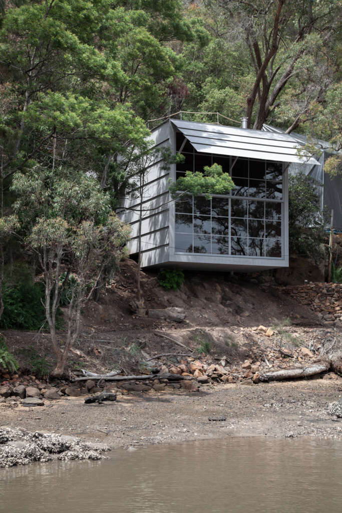 Leopold Banchini designs Marramarra Creek Shack out of repurposed timber in rural Australia