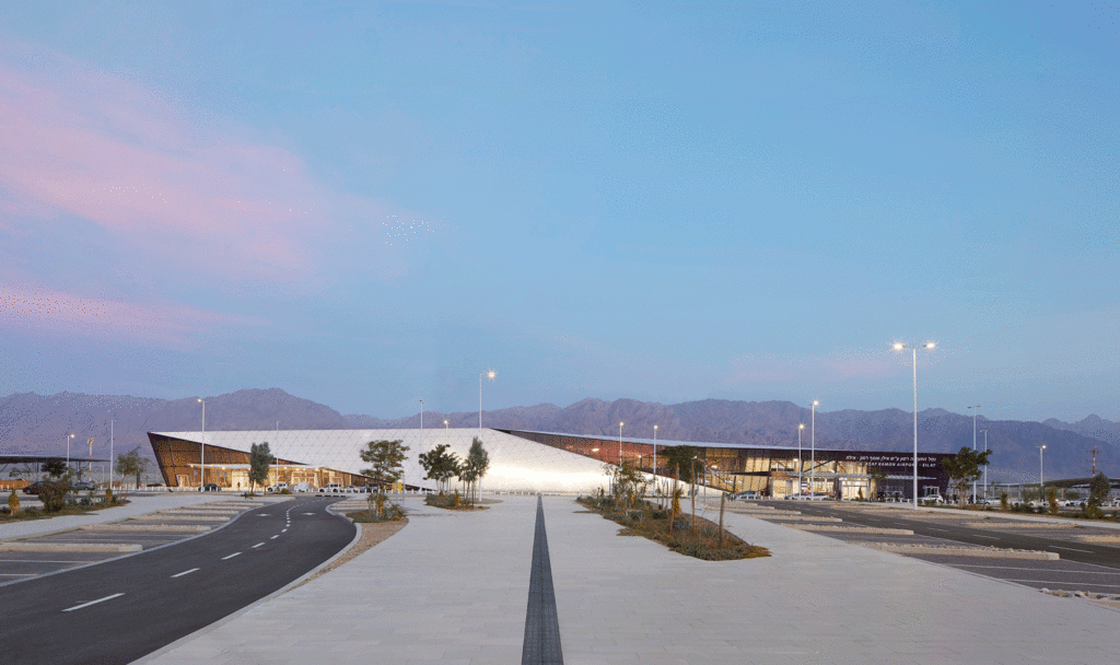 New Israel Airport is a Desert Mirage by the Red Sea