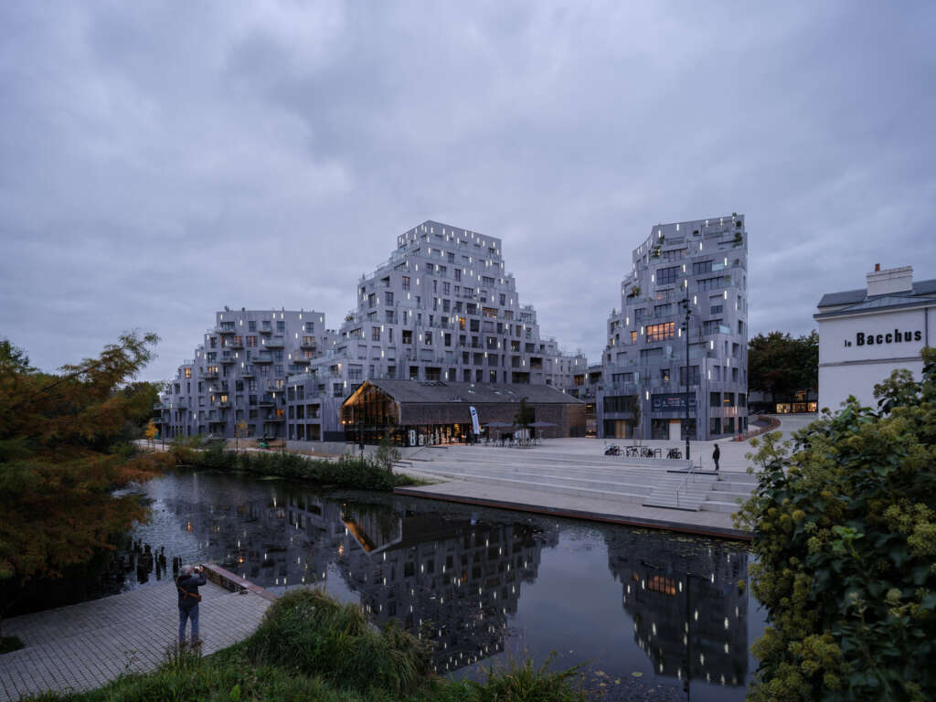 MVRDV’s Ascension Paysagère activates the riverside in Rennes with density and housing for a variety of income levels