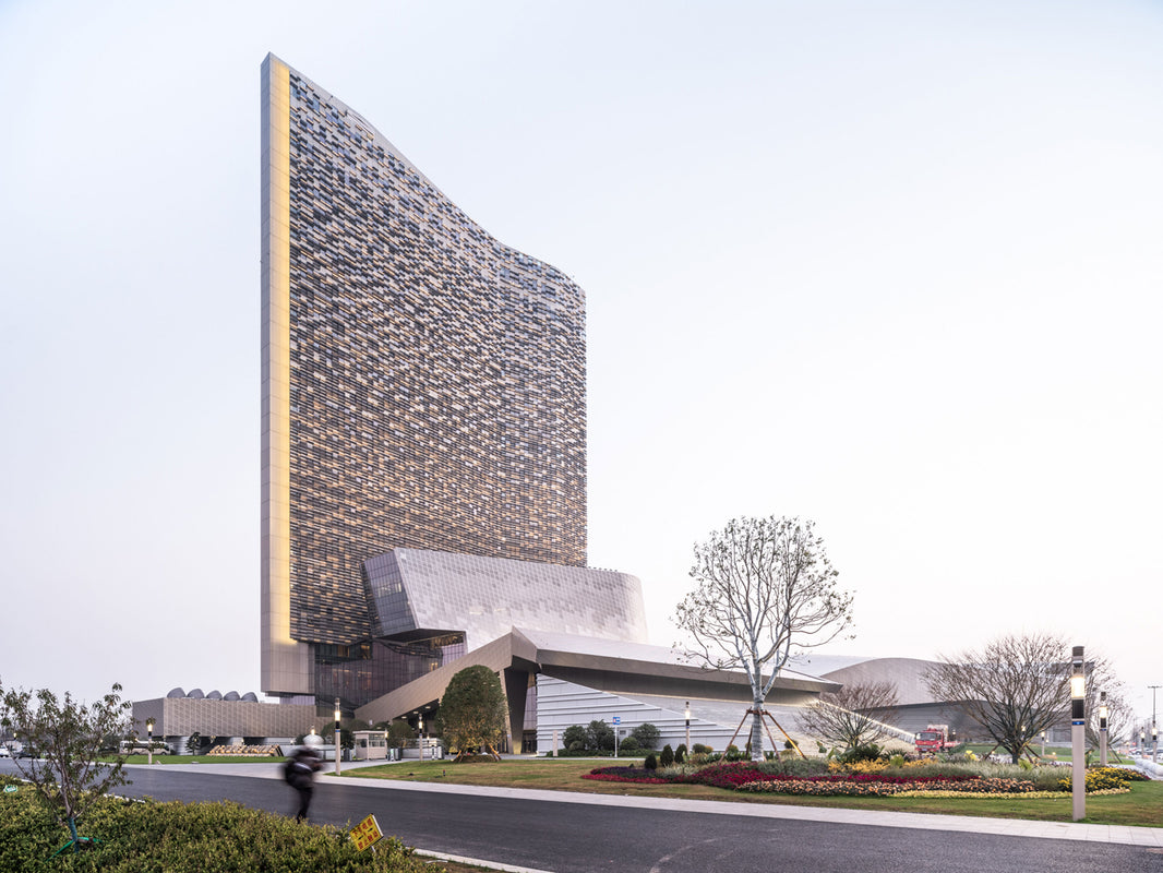 Morphosis completes a conference center inspired by the historic Yangtze River