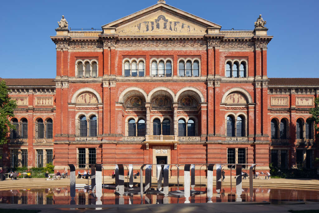 ‘Between Forests and Skies’ unveiled at the V&A as part of London Design Festival 2021